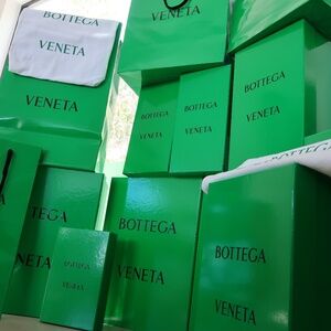Authentic Bottega Veneta Packaging Set – Boxes, Dust Bags & Shopping Bags